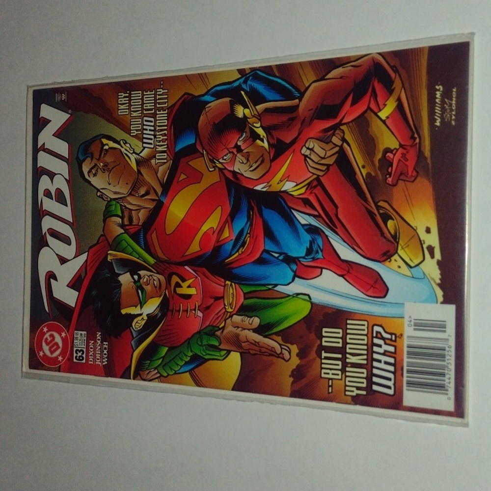 DC COMICS - Picture 1 of 3